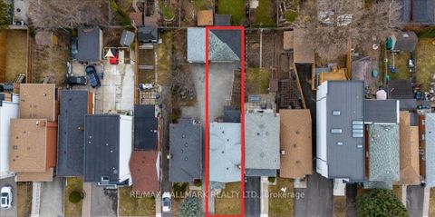 Photo 24 at 39 Lanark Avenue, Oakwood Village, Toronto