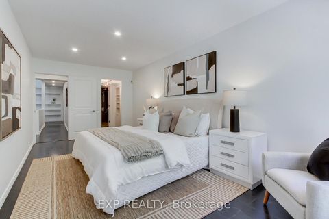 Photo 17 at 4 - 306 Sackville Street, South St. James Town, Toronto