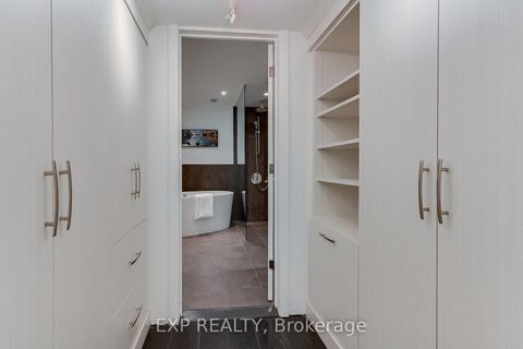 Photo 18 at 4 - 306 Sackville Street, South St. James Town, Toronto