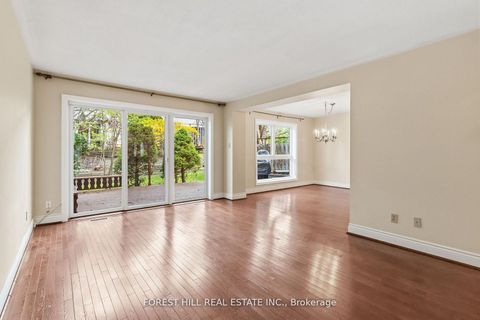 Photo 4 at 61 Snowshoe Mill Way, Windfields, Toronto