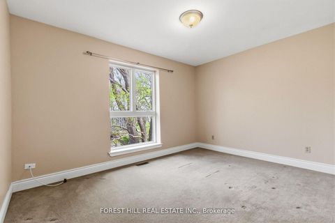 Photo 15 at 61 Snowshoe Mill Way, Windfields, Toronto