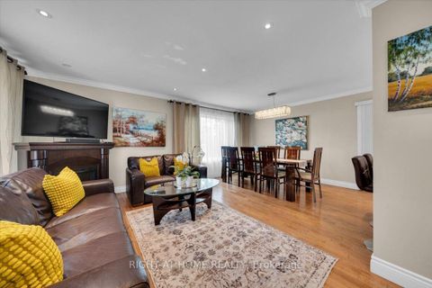 Photo 2 at 21 Warbeck Place, The Westway, Toronto