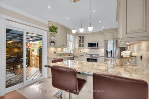 Photo 4 at 21 Warbeck Place, The Westway, Toronto