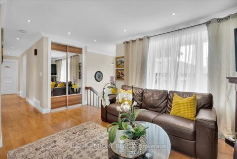 Photo 7 at 21 Warbeck Place, The Westway, Toronto