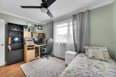 Photo 24 at 21 Warbeck Place, The Westway, Toronto
