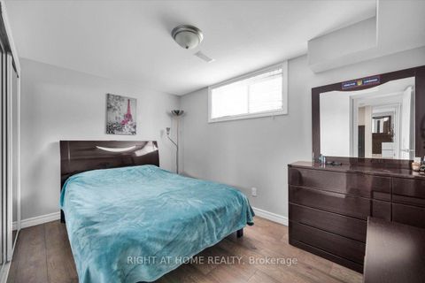 Photo 33 at 21 Warbeck Place, The Westway, Toronto