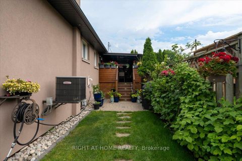 Photo 40 at 21 Warbeck Place, The Westway, Toronto