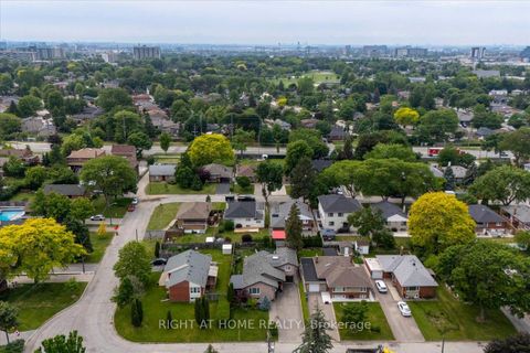 Photo 45 at 21 Warbeck Place, The Westway, Toronto