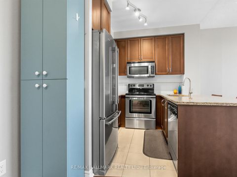 Photo 8 at 303 - 9245 Jane Street, Maple, Vaughan