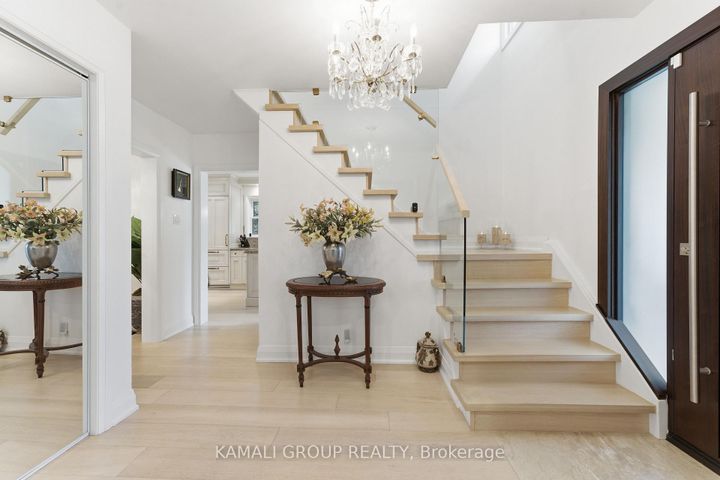 Photo 4 at 30 Blue Ridge Road, Bayview Village, Toronto