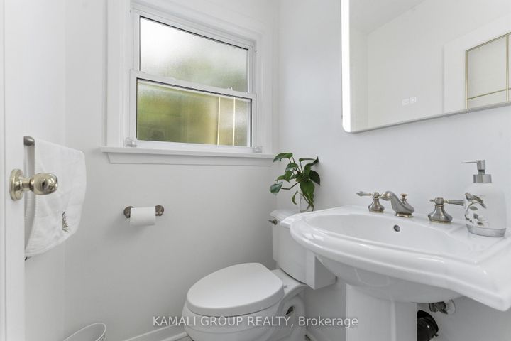 Photo 20 at 30 Blue Ridge Road, Bayview Village, Toronto