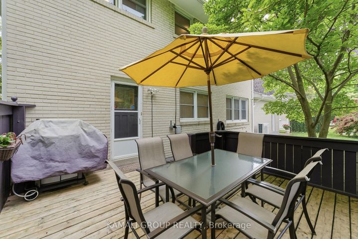 Photo 37 at 30 Blue Ridge Road, Bayview Village, Toronto