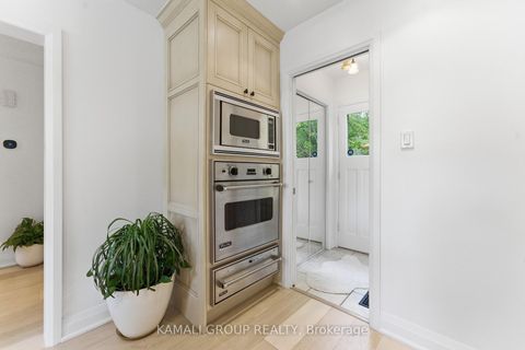 Photo 19 at 30 Blue Ridge Road, Bayview Village, Toronto