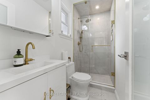 Photo 24 at 30 Blue Ridge Road, Bayview Village, Toronto