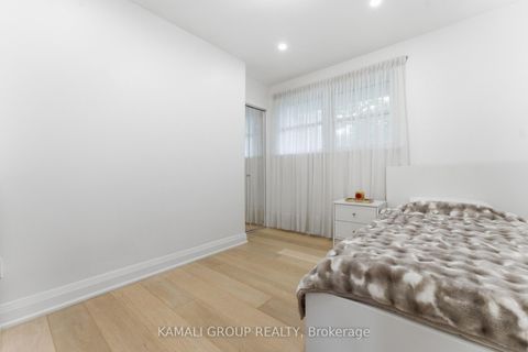 Photo 26 at 30 Blue Ridge Road, Bayview Village, Toronto