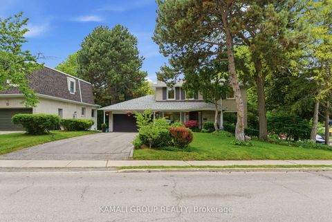 Photo 41 at 30 Blue Ridge Road, Bayview Village, Toronto