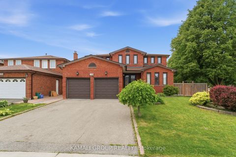 Photo 3 at 108 Killian Road, Maple, Vaughan