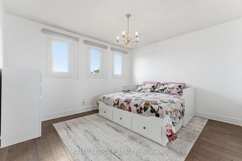 Photo 32 at 108 Killian Road, Maple, Vaughan
