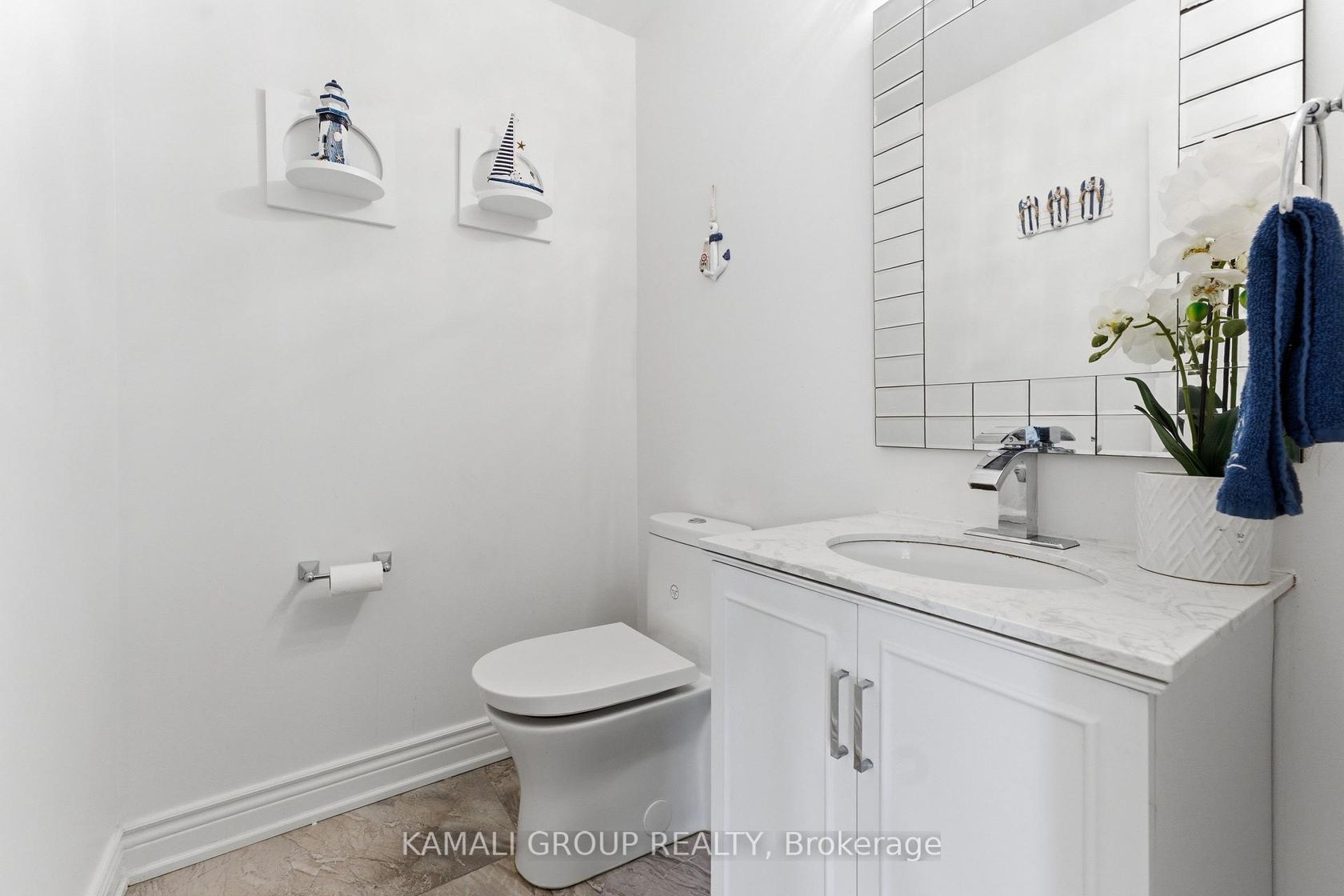 108 Killian Road, Maple, Vaughan photo number 2