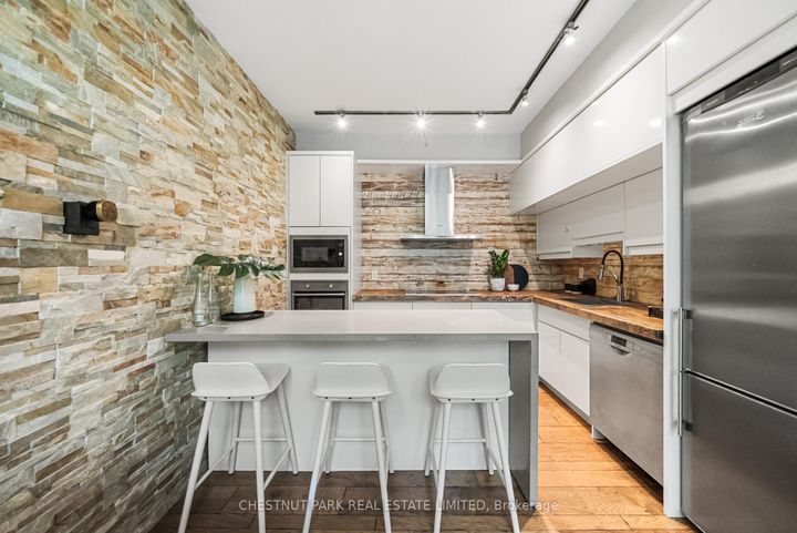 Photo 10 at 107 - 150 Homewood Avenue, North St. James Town, Toronto