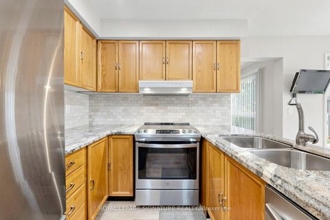 Photo 10 at 46 Gaslight Crescent, Highland Creek, Toronto