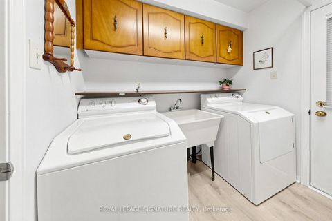 Photo 14 at 46 Gaslight Crescent, Highland Creek, Toronto