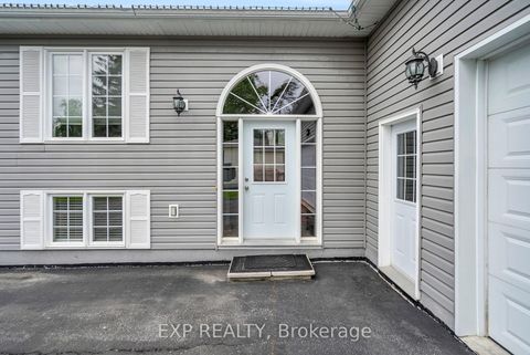 Photo 3 at 21 Sunnidale Boulevard, Sutton & Jackson's Point, Georgina