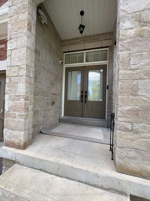 Photo 2 at 4 John Weddell Avenue, Sharon, East Gwillimbury