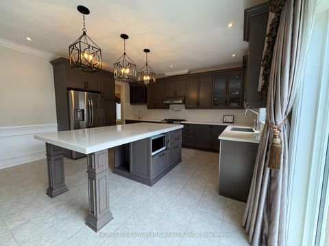 Photo 16 at 4 John Weddell Avenue, Sharon, East Gwillimbury