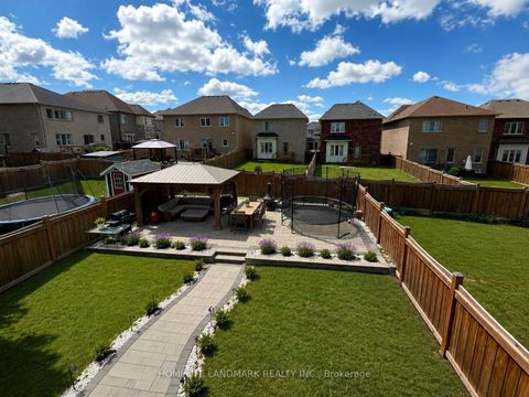 Photo 19 at 4 John Weddell Avenue, Sharon, East Gwillimbury