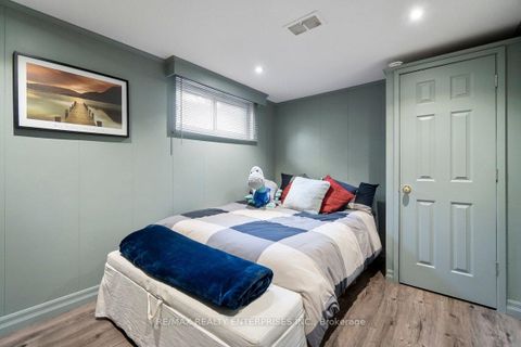 Photo 38 at 63 Orkney Crescent, Rosethorn, Toronto