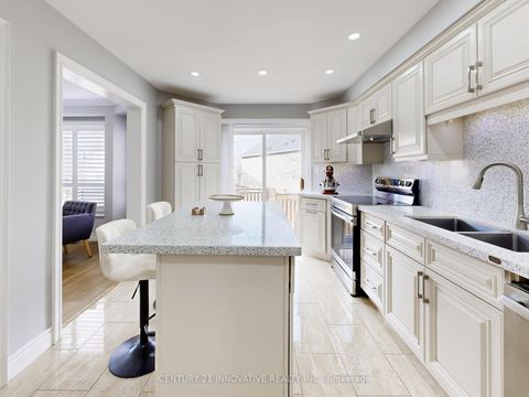 Photo 14 at 336 St Joan Of Arc Avenue, Maple, Vaughan