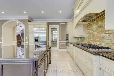 Photo 9 at 249 Holmes Avenue, Willowdale East, Toronto