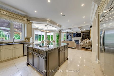 Photo 11 at 249 Holmes Avenue, Willowdale East, Toronto