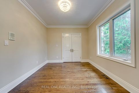 Photo 31 at 249 Holmes Avenue, Willowdale East, Toronto