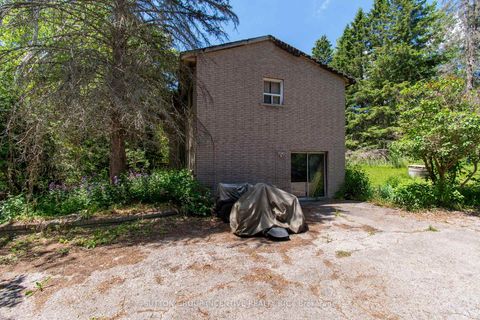 Photo 1 at 2110 Killarney Beach Road, Rural Innisfil, Innisfil