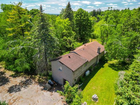 Photo 2 at 2110 Killarney Beach Road, Rural Innisfil, Innisfil