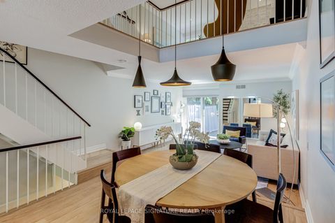 Photo 11 at 19 Wax Myrtle Way, Don Mills, Toronto
