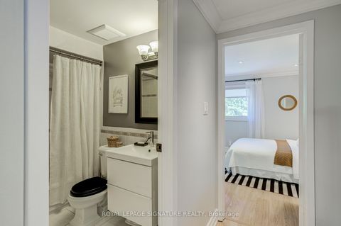 Photo 22 at 19 Wax Myrtle Way, Don Mills, Toronto