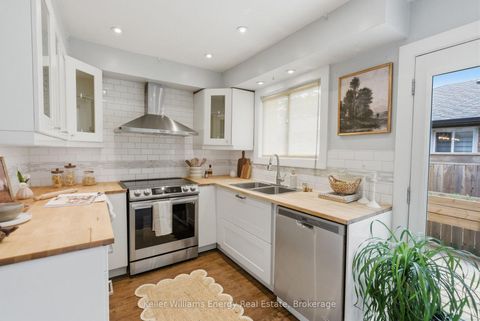 Photo 3 at 904 Southgate Drive, Donevan, Oshawa