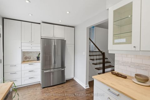Photo 6 at 904 Southgate Drive, Donevan, Oshawa