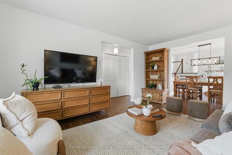 Photo 13 at 904 Southgate Drive, Donevan, Oshawa