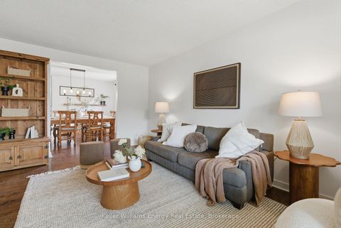 Photo 14 at 904 Southgate Drive, Donevan, Oshawa