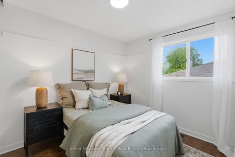 Photo 21 at 904 Southgate Drive, Donevan, Oshawa