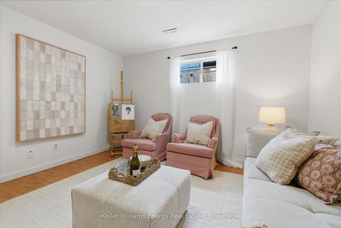 Photo 28 at 904 Southgate Drive, Donevan, Oshawa