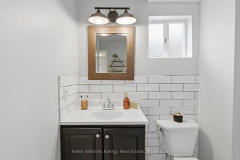 Photo 32 at 904 Southgate Drive, Donevan, Oshawa