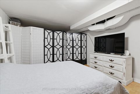 Photo 34 at 904 Southgate Drive, Donevan, Oshawa