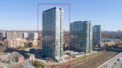 Photo 4 at 415 - 105 The Queensway Avenue, Swansea, Toronto