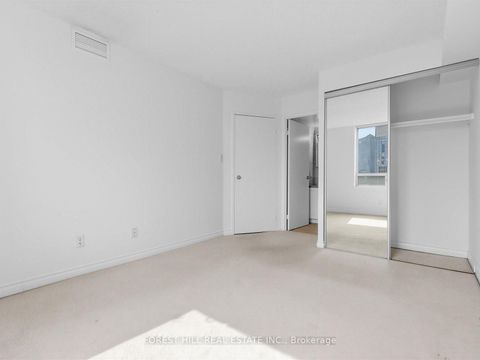 Photo 24 at 2313 - 633 Bay Street, Bay Street Corridor, Toronto