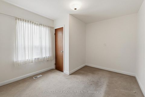 Photo 12 at 65 Magellan Drive, Jane Heights, Toronto